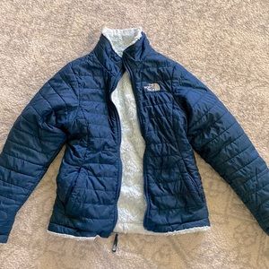 Girls North Face reversible winter coat - size medium (10 /12)